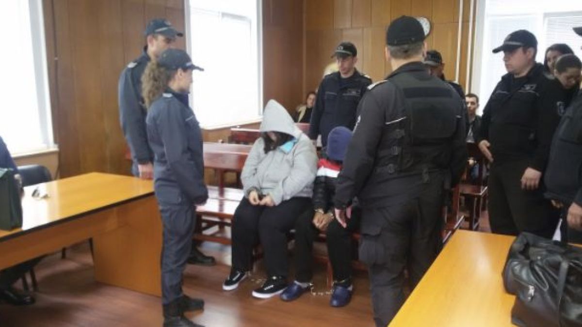  Гаджетата убийци на таксиметровия шофьор край Каменар, се разкаяха за зверството, искат по-леки присъди 