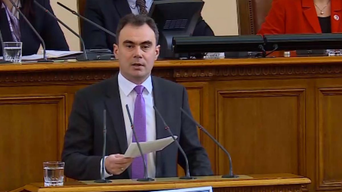 Горещо от трибуната: Тома Биков скочи остро на БСП, но Жельо Бойчев отвърна с голямо разкритие 