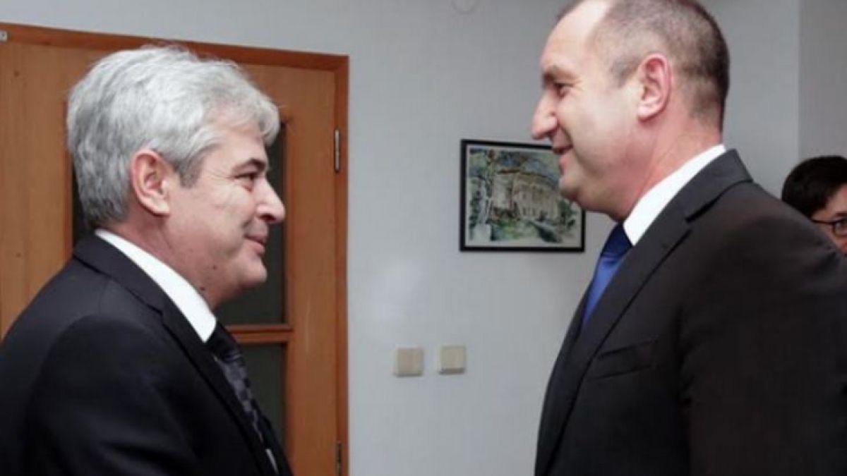 Радев към политически лидери в Скопие: Нашата обща цел е възможно най-скоро да видим Република Македония в НАТО и Европейския съюз