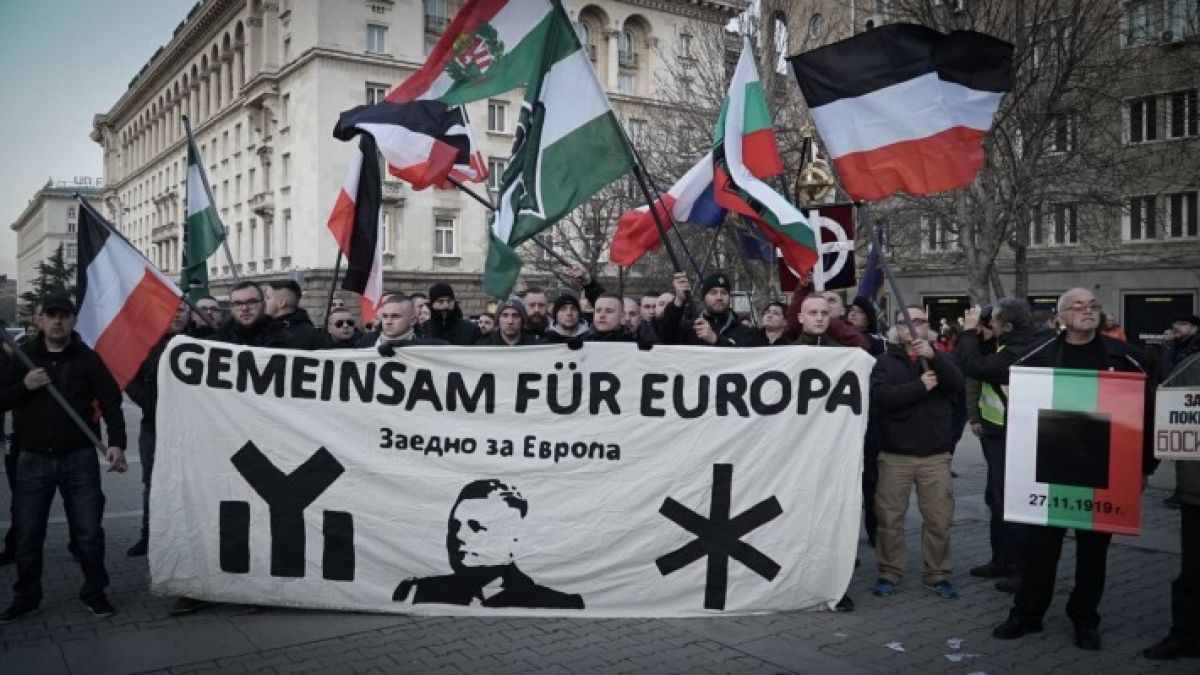 Луковмарш все пак имаше. Не успяха да го спрат дори и протестите 