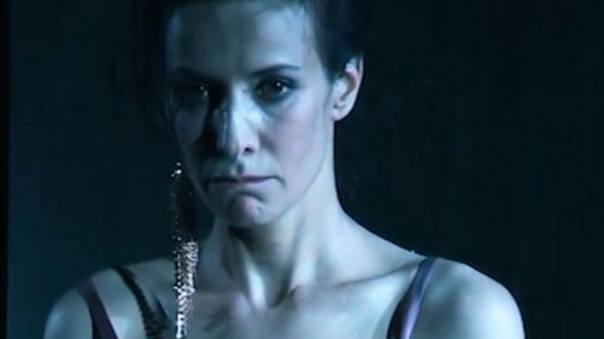 Яна Маринова с покъртително признание: Станах жертва на насилие на 16 години - биеха ми шамари и стреляха по мен!