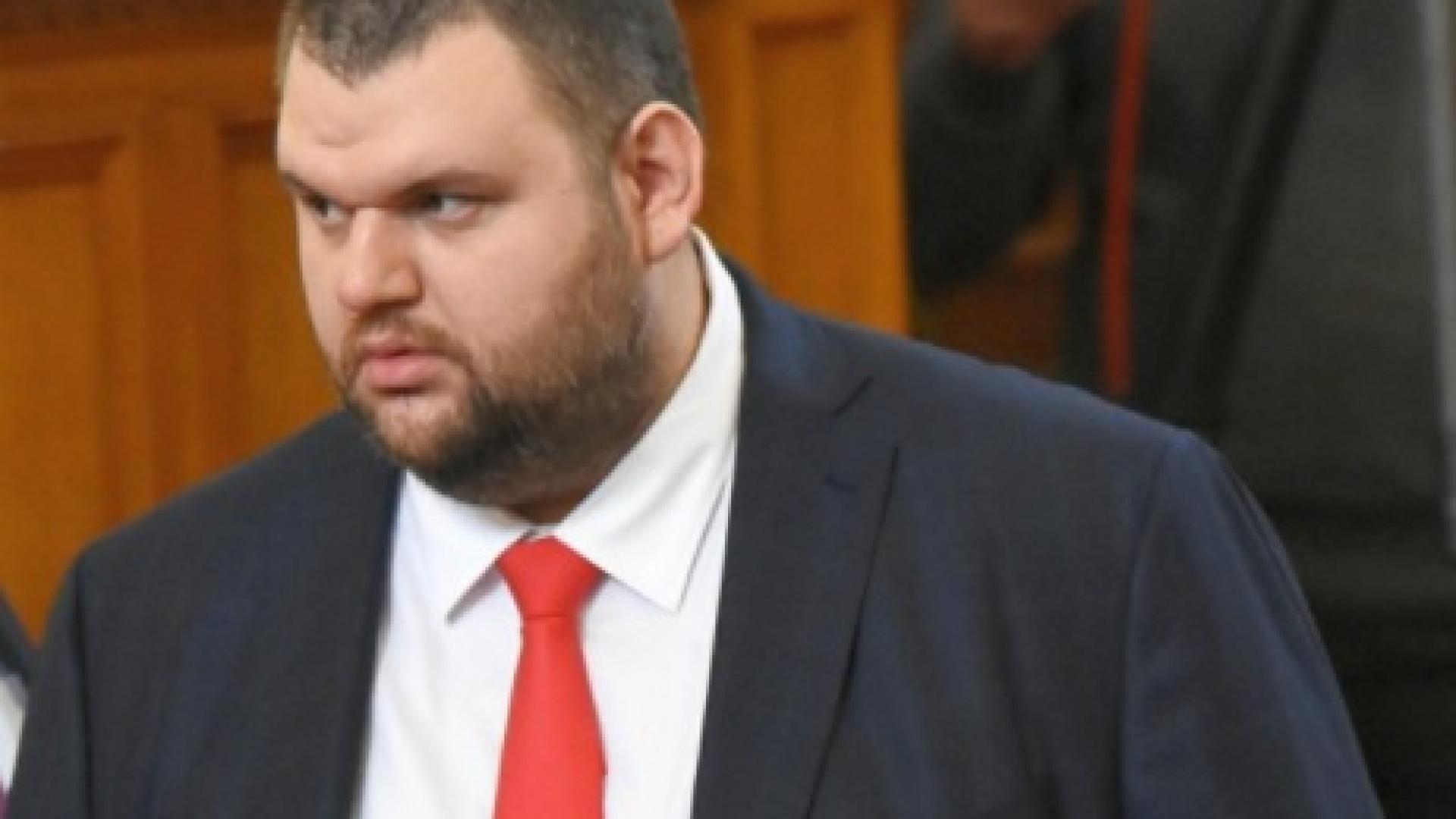 Делян Пеевски пред "Телеграф": Политиците ни да престанат да се държат като тийнейджъри в дискотека (ЦЯЛОТО ИНТЕРВЮ)