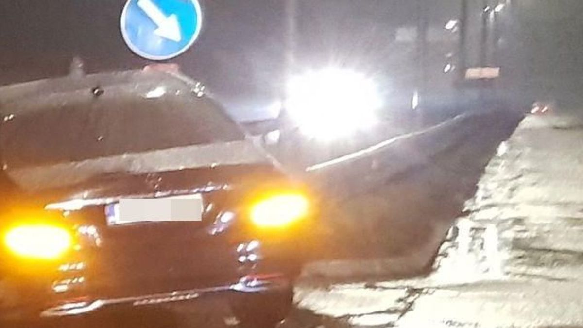Трагедия след купон: 19-годишен младеж уби 37-годишната си майка в катастрофа до Лясково