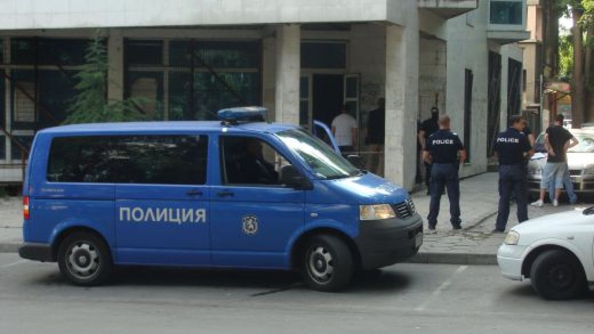 В Столипиново прободоха с нож тийнейджър
