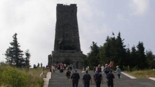 Нова мода! Патриотични екскурзии се превърнаха в хит за 3 март