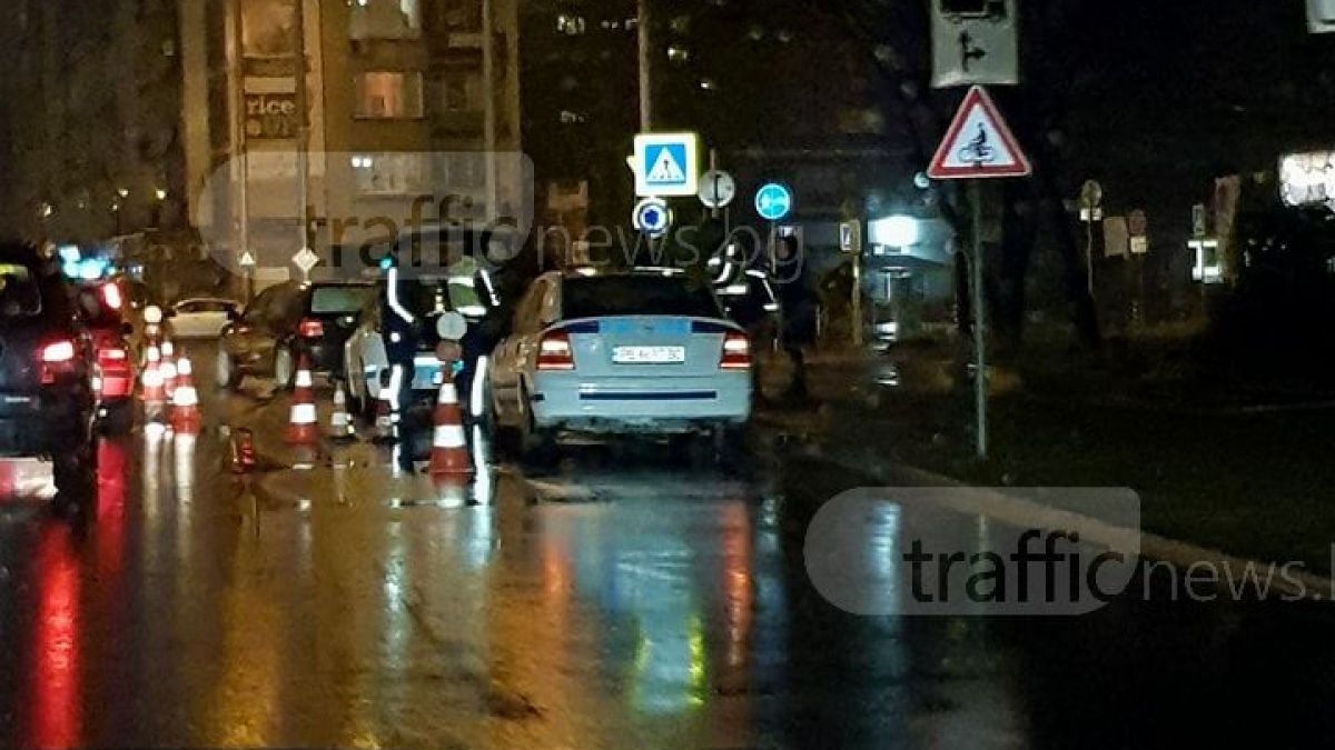 Кола помете пешеходец на зебра край Панаира  (СНИМКИ)