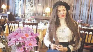 Санданският славей Райна се разцепи от пътешествия! (СНИМКИ)