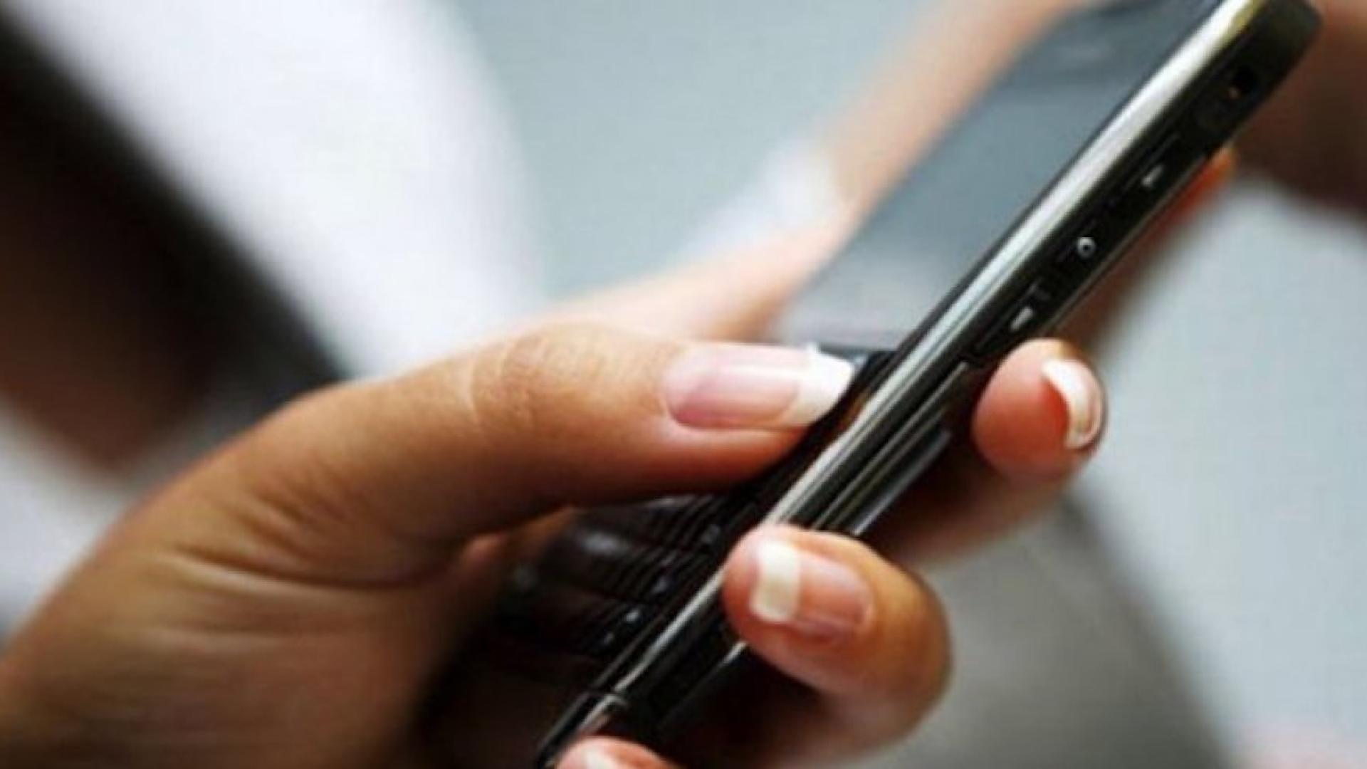 Как да попречите на Google да подслушва телефона ви