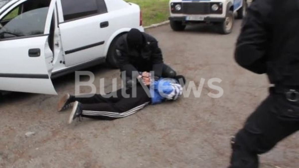 Столични ченгета погнаха Генади и авера му! Гонката им завърши чак в мездренско село (СНИМКИ)