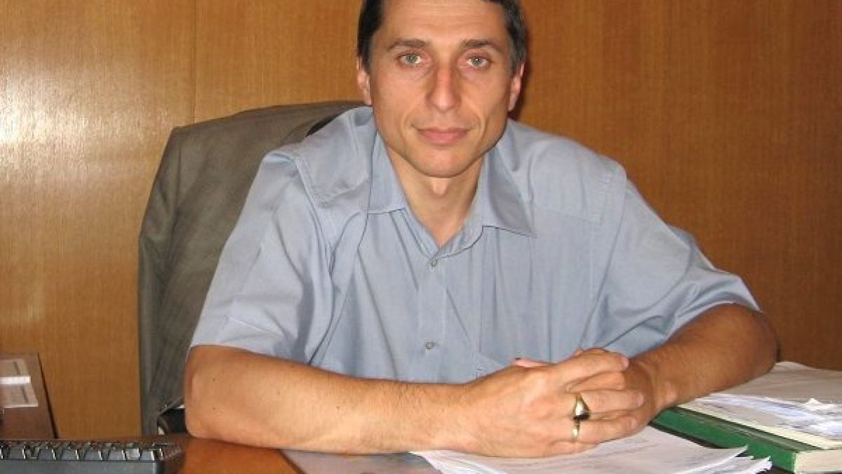 Бившият шеф на полицията в Троян Марин Инчев стигна дъното! Има камъни в бъбреците и не може да ходи, а се шляе по улиците!