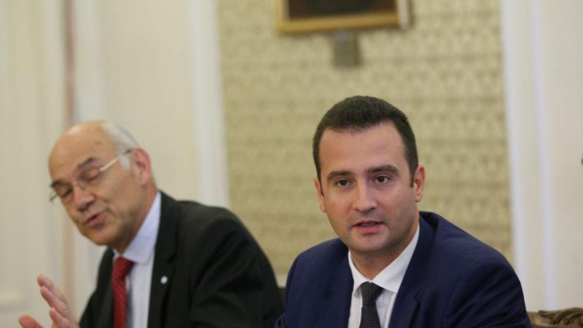 Експерт прогнозира кой ще е новият енергиен министър 