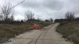 Пейзаж като от филм на ужасите край Хасково (СНИМКИ)