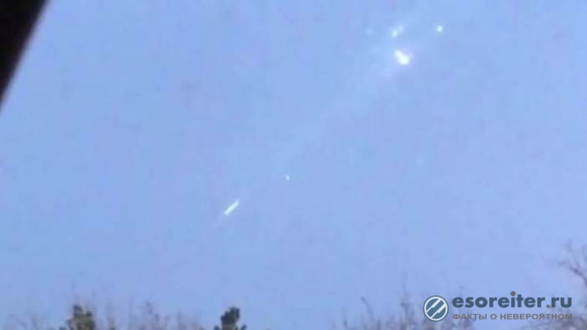 Уникално ВИДЕО! Кораби на извънземни се бият помежду си в небето