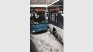 Писъци и паника в Пловдив! Два рейса се удариха до Гребната (СНИМКИ)