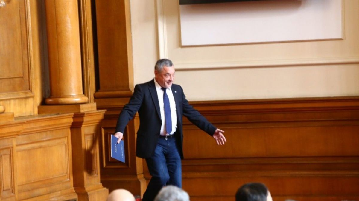 Валери Симеонов: Сделката за ЧЕЗ може и да не се случи, ясно е кой иска бутането на властта! 