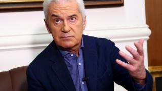 Сидеров изпепели Валери Симеонов: Убива бизнеса, мами и клевети хората, трябва да бъде сменен! 