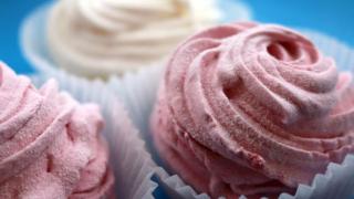 Експерти: Яденето на сладко води до сериозни психични проблеми