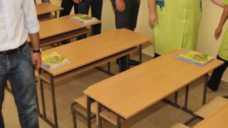 Пловдивски ученик разтърси България с писмо до връстниците си: Спрете се с тези ваканции!