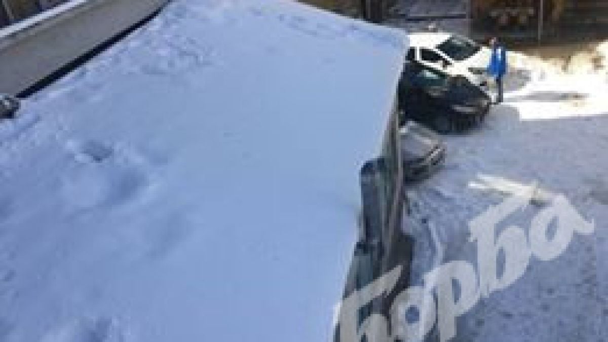 Младеж скочи от втория етаж на търновски хотел, бягайки от зли духове 