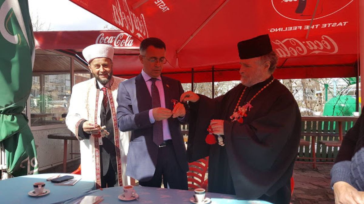 В Кърджали пак пиха "Кафето на заедността" (СНИМКИ)