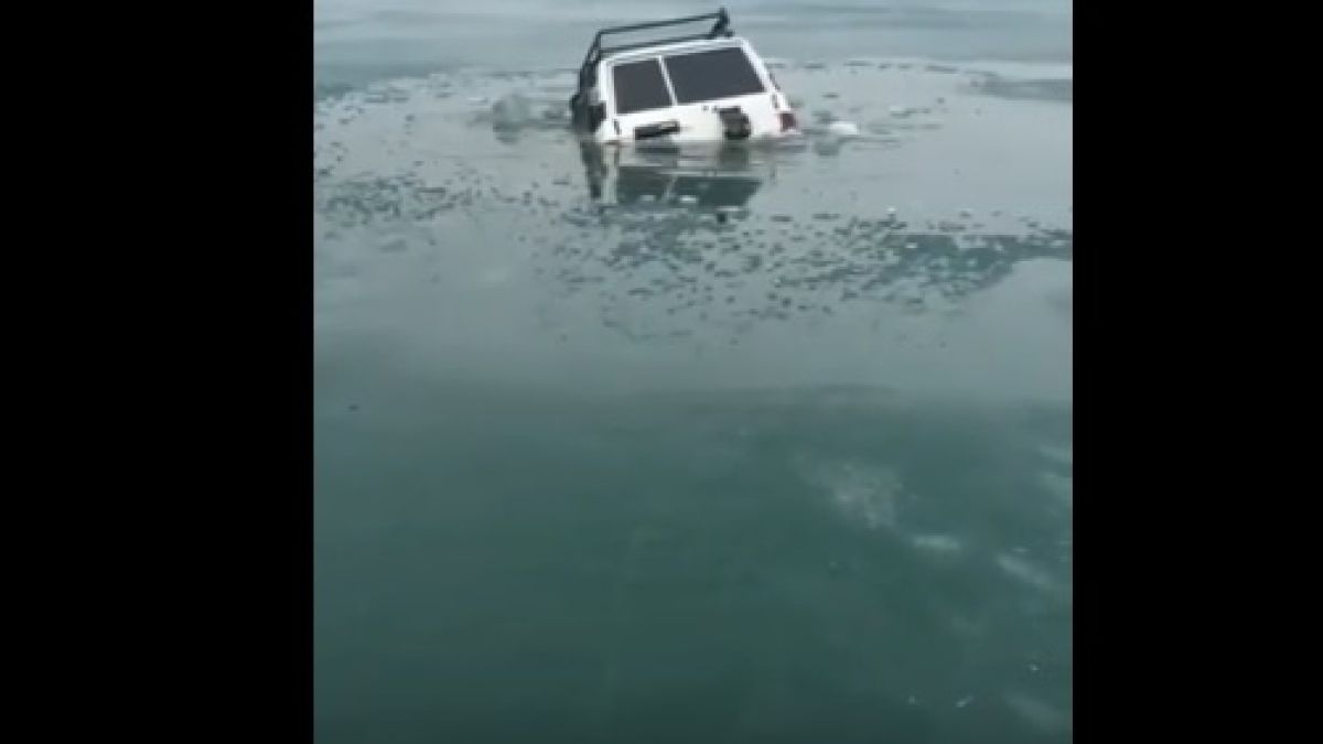 Джипът на рибари потъна, те се зарадваха (ВИДЕО)