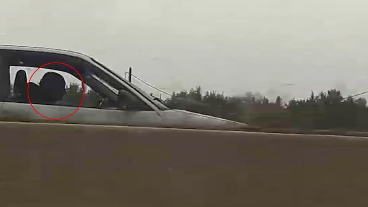 Появи се ЕКСКЛУЗИВНО ВИДЕО от невиждания ужас на магистралата Солун-Атина
