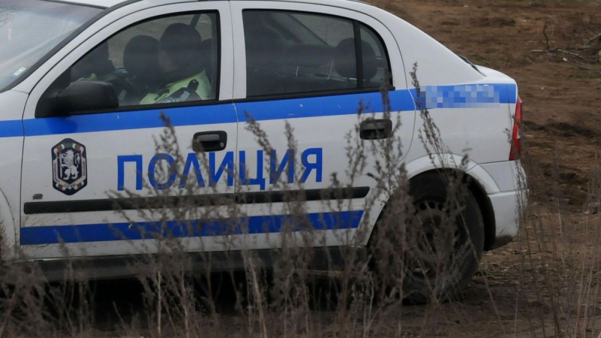 Надрусан 19-годишен побягна с мотор от ченгетата, но му се случи случка 