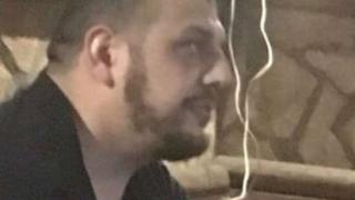 Стана ясно кое е изнасиленото от Гаргата и аверите му момиче и с какво се занимава