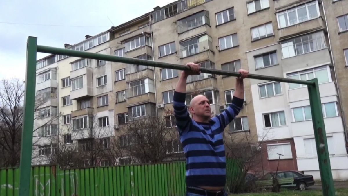 Светльо Витков прие атлетичното предизвикателство на президента Радев! Предизвика и.. (СНИМКИ/ВИДЕО)