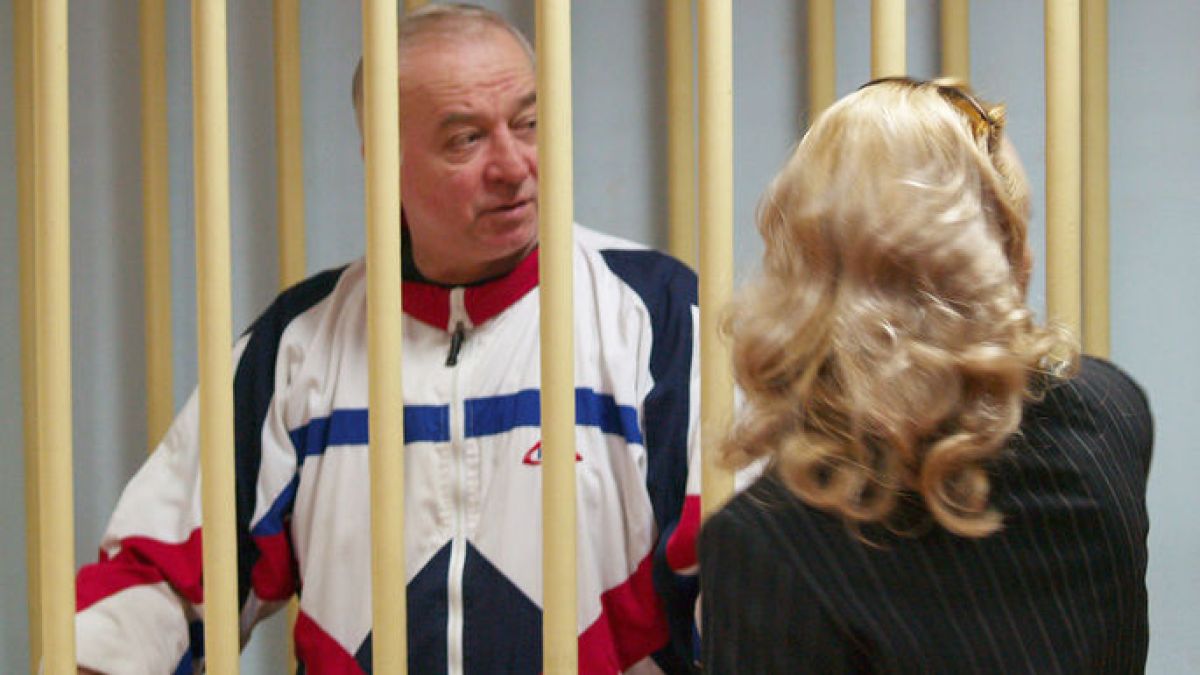 US журналист сензационно: Сергей и Юлия Скрипал са отровени от бъдеща свекърва, която не искала да жени сина си за дъщеря на предател