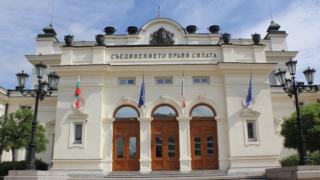 Депутатите прекратиха правомощията на Георги Гатев