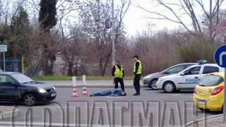 Извънредно: Голяма мистерия се разиграва в момента в Бургас! Почерня от полицаи и жандармерия! (СНИМКИ)
