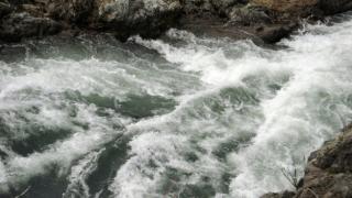 Дядо опита да премине река Палакария с каруца и стана голяма беля 