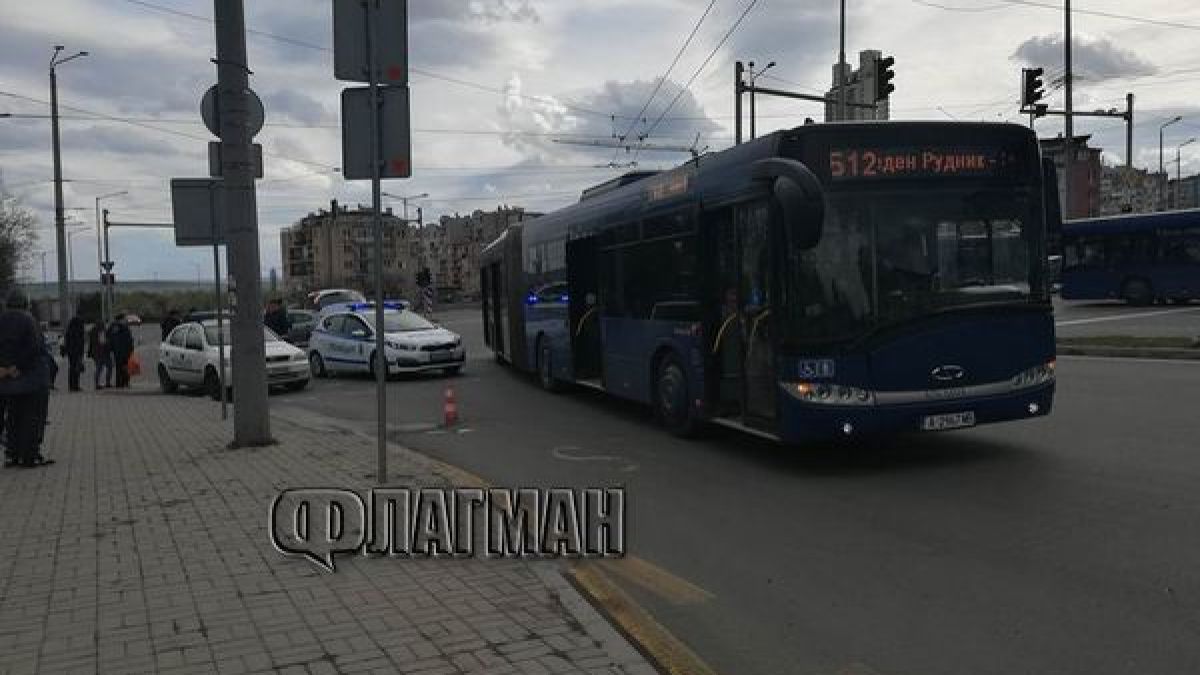 Лоши новини! Блъснатата от автобус бургазлийка е в кома (СНИМКИ)