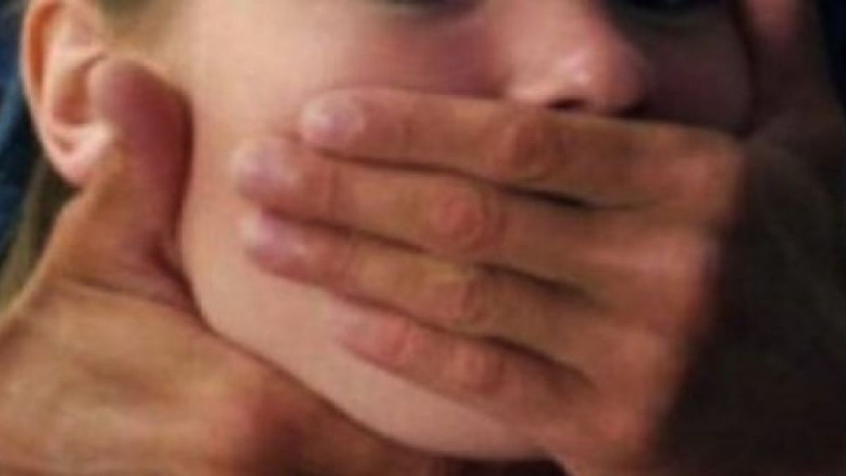 Дядо блудствал с внучката си в Първомай
