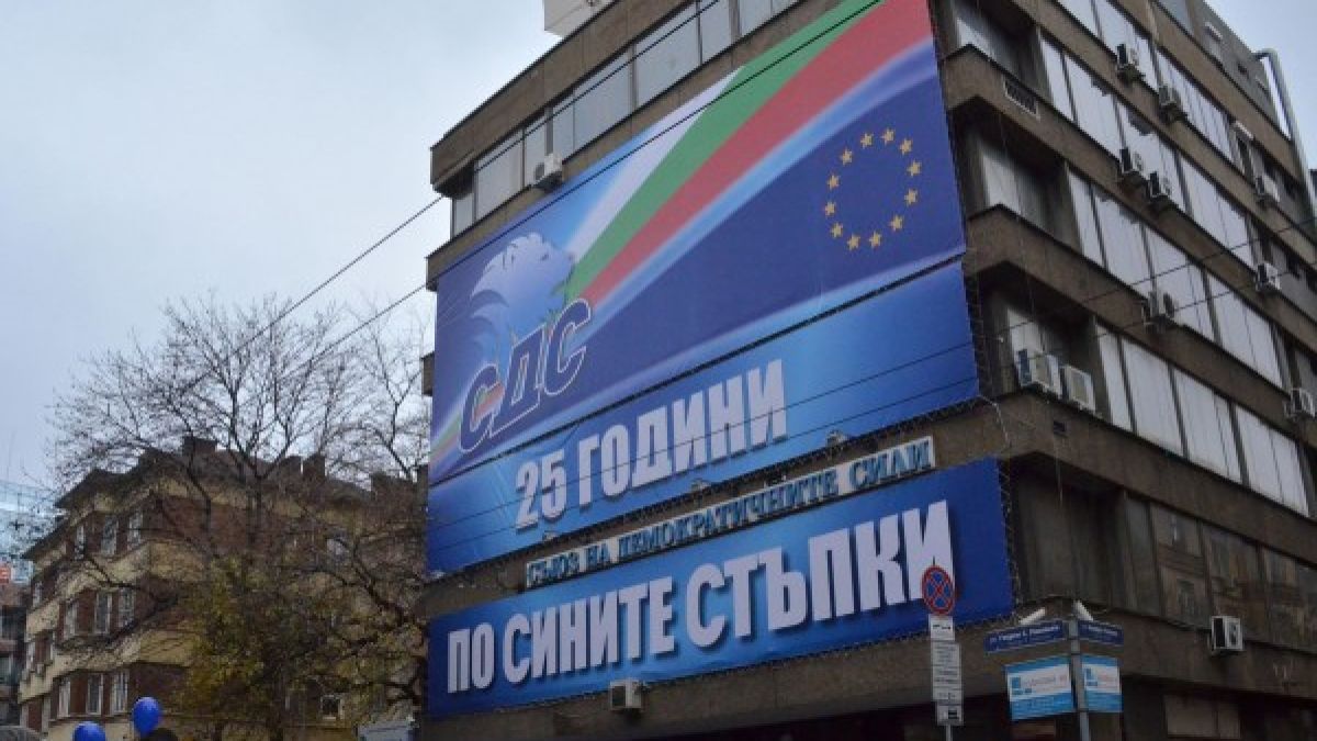 Прецаканият десен маргинал