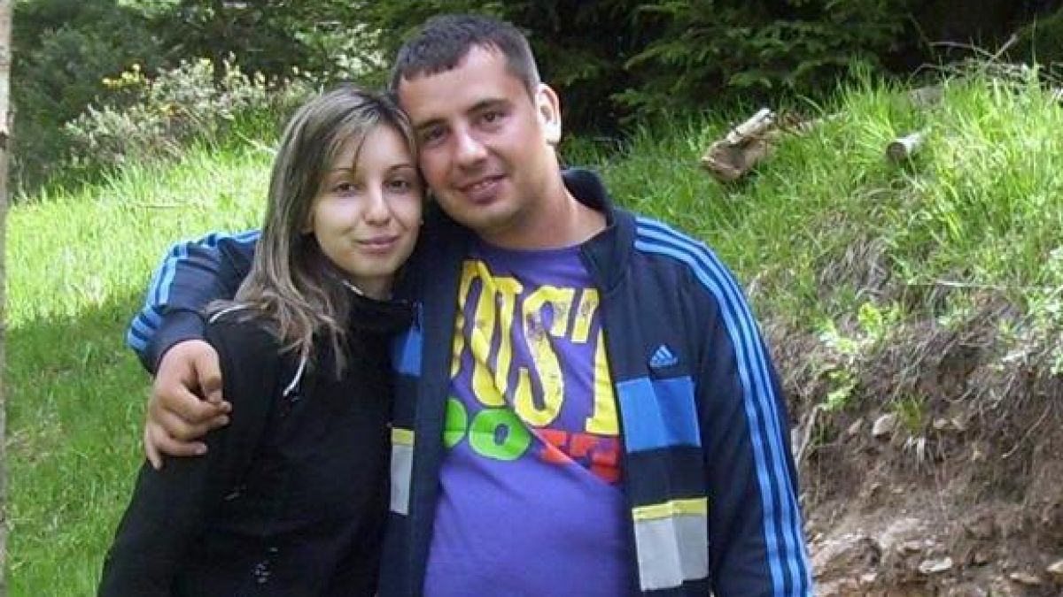 Погребват Ради и Илиана далеч един от друг завинаги 