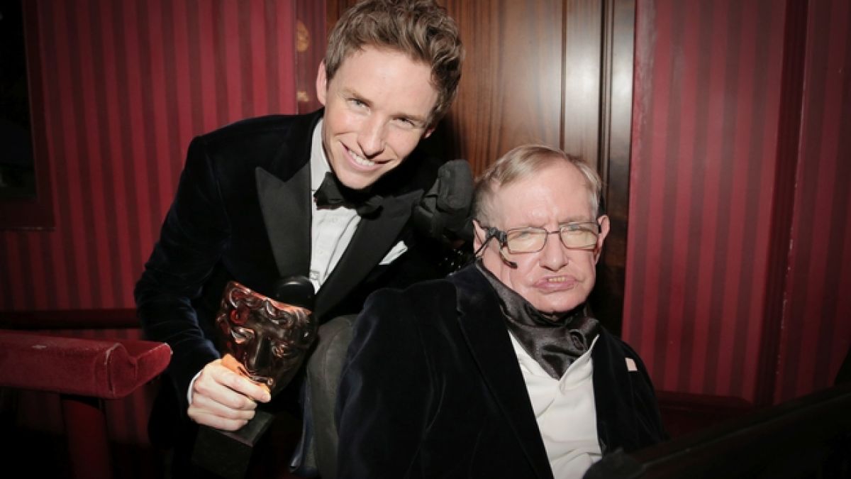 Актьорът, изиграл Стивън Хокинг, стана татко (СНИМКА)
