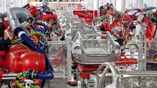 Тесла съвсем се окепазиха: Дефектни части спъват производството на Tesla Model 3