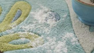 С тази смес килимът Ви ще блесне като нов, без много усилия и скъпи препарати!