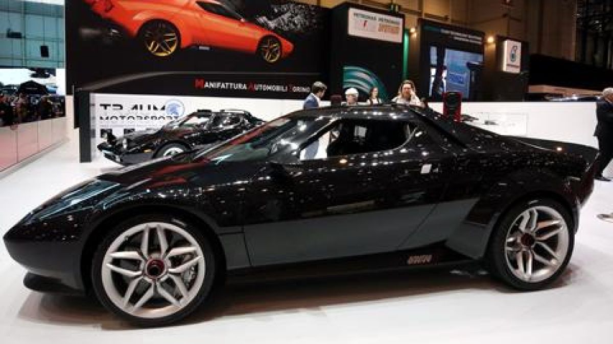 Само за фенове на италианките! Новата Lancia Stratos (СНИМКИ)