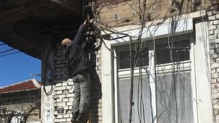 Оператори превърнаха къщата на пловдивчанин в гара разпределителна, но той им даде добър урок
