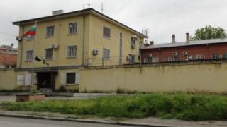 Първо в БЛИЦ: Разбиха килия в пловдивския затвор, намериха наркотици