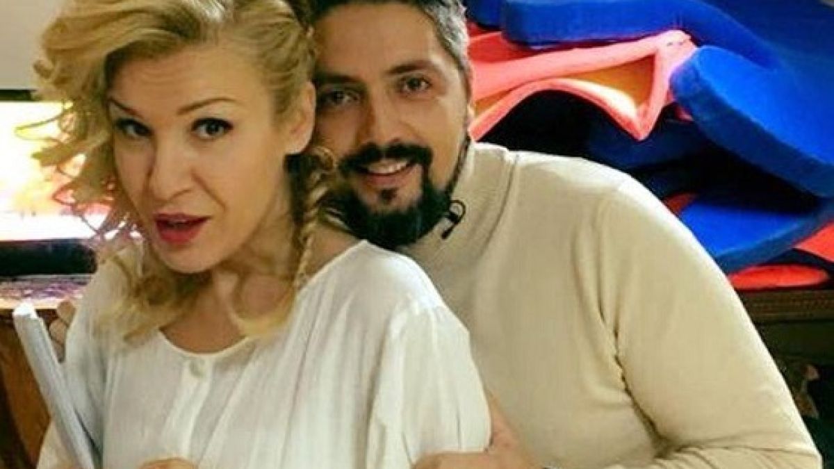 Мрежата е взривена! Гала и Стефан се награбиха голи в гримьорната, а отстрани им духа... (СНИМКА)