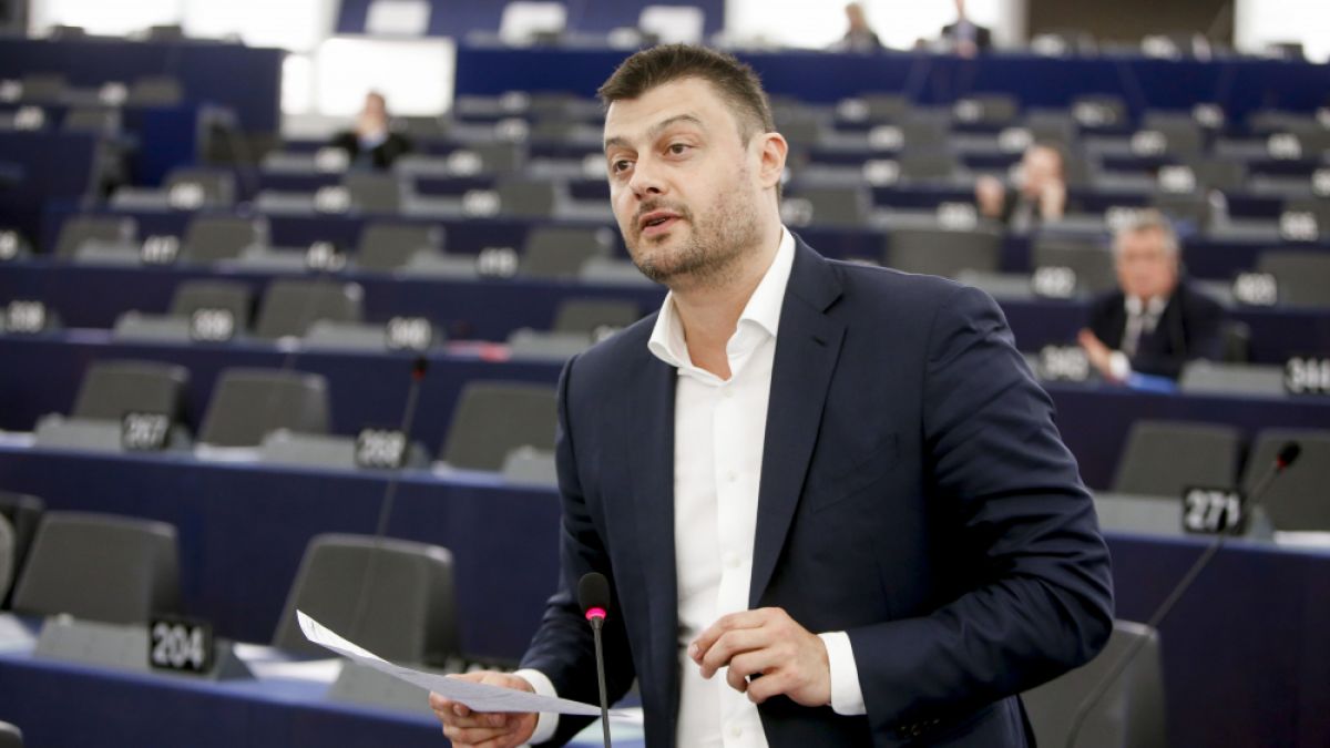 Доклад на Бареков е приет с огромно мнозинство от Комисията по енергетика в ЕП