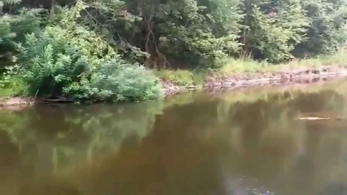 Река Средецка е заляла пътен участък на пътя Бургас-Средец 