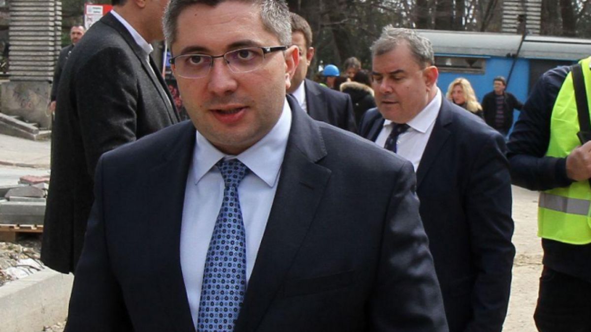 Министър Нанков издаде разрешение за строеж за още близо 2 км от АМ „Струма“