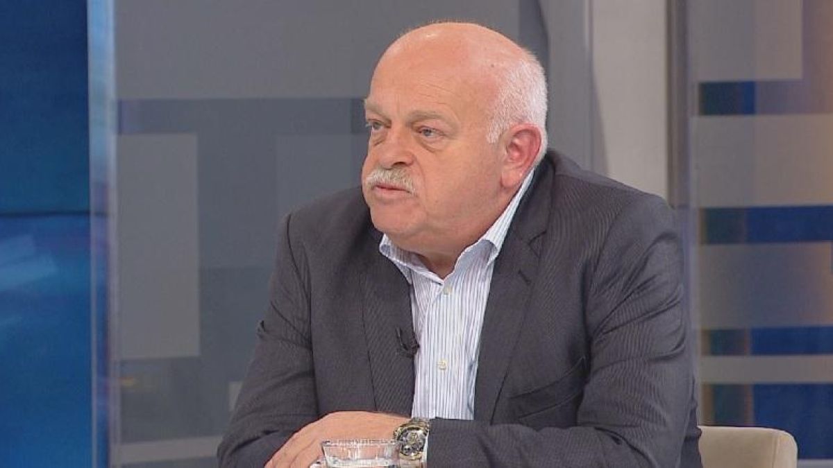 Шефът на АПИ с важна информация за състояние на пътищата след внезапно завърналата се зима 