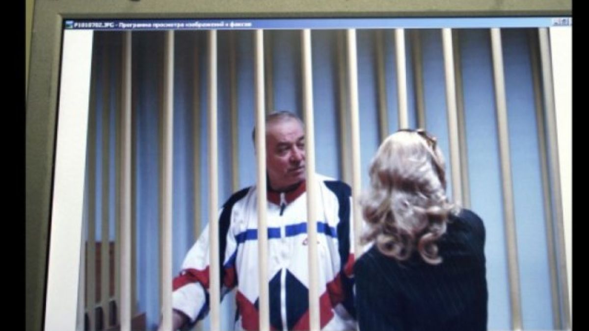 Мистерията се задълбочава! Синът и съпругата на Скрипал умрели при загадъчни обстоятелства, почва ексхумация 