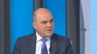 Социалният министър с празнична финансова новина за пенсионерите!   